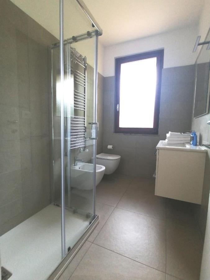 Lucky Apartment 2 Сирмионе Экстерьер фото